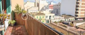 ZONA ARAGON -HOSTALETS GRAN PISO DE CUATRO DORMITORIOS CON BALCÓN