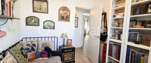 ZONA ARAGON -HOSTALETS GRAN PISO DE CUATRO DORMITORIOS CON BALCÓN