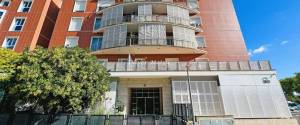 RESIDENTIAL APARTMENT WITH 2 PARKING SPACES