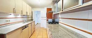 RESIDENTIAL APARTMENT WITH 2 PARKING SPACES