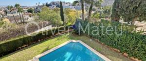 VILLA WITH GARAGE, POOL AND GARDEN IN SA TEULERA