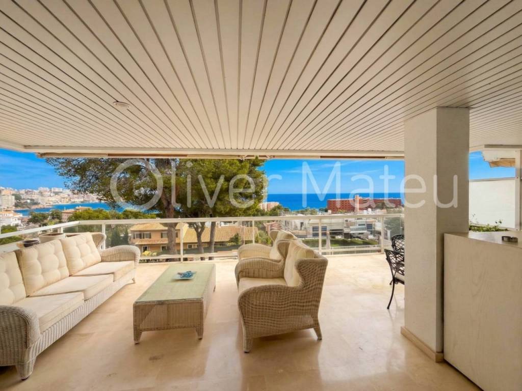 Venta de piso con vistas al mar