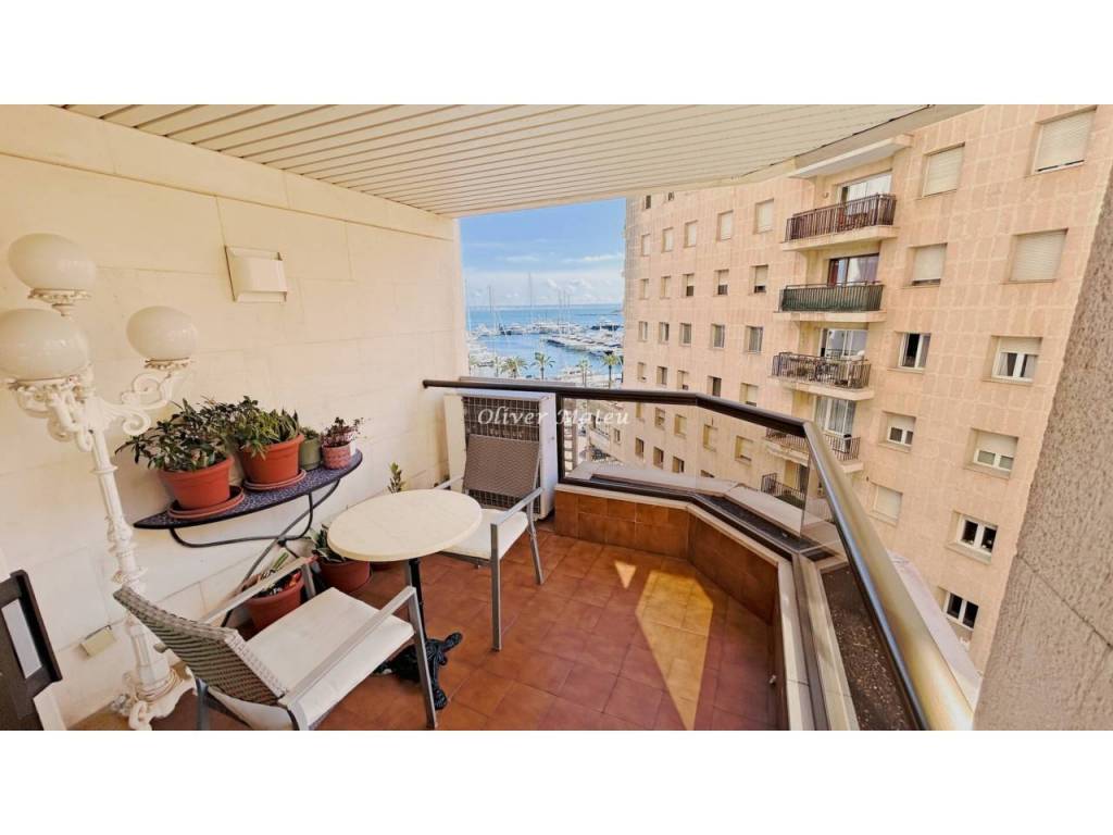 Piso situado en Passeig Marítim