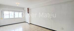 FOUR BEDROOM APARTMENT WITH ELEVATOR FOR SALE IN BONS AIRES