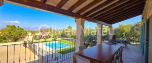 VILLA WITH GARAGE, POOL, AND GARDEN IN SINEU