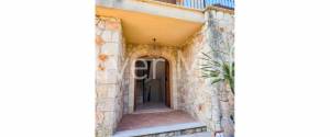 VILLA WITH GARAGE, POOL, AND GARDEN IN SINEU
