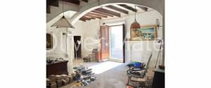 SE VENDE CASA MALLORQUINA CON PROYECTO   A REFORMAR CON GARAJE  EN COSTITX