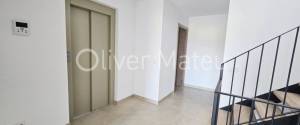 TOWN HOUSE WITH TERRACE, GARAGE, GARDEN , LIFT AND  CLEAR VIEWS