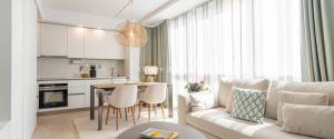 MODERN APARTMENT WITH SOLARIUM TERRACE AND PARKING IN SANTA CATALINA