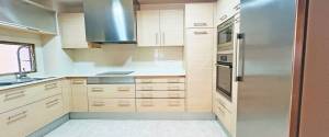 LARGE 4-BEDROOM APARTMENT WITH TERRACE IN PALMA CENTER