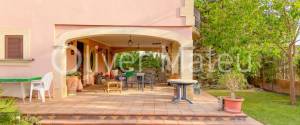 VILLA FOR SALE IN SA RAPITA CLOSE TO THE SEA