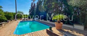 VILLAGE HOUSE WITH GARDEN, POOL AND GARAGE