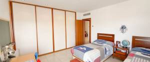 House in Genova with sea view, pool and spacious garage