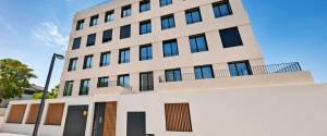 GROßZÜGIGE UND ELEGANTE ERDGESCHOSS-WOHNUNG MIT PRIVATER TERRASSE IN SON ARMADAMS