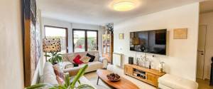 ERDGESCHOSS-WOHNUNG MIT TERRASSE, GARTEN UND PARKPLATZ