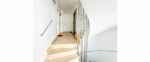 ERDGESCHOSS-WOHNUNG MIT TERRASSE, GARTEN UND PARKPLATZ