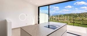CHALET ADOSADO  CON ASCENSOR, TERRAZA ,  JARDÍN, GARAJE Y VISTAS DESPAJADAS AL CAMPO