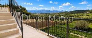 CHALET ADOSADO  CON ASCENSOR, TERRAZA ,  JARDÍN, GARAJE Y VISTAS DESPAJADAS AL CAMPO