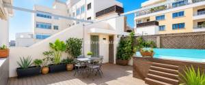 EXCLUSIVO CHALET ADOSADO CON PISCINA EN SON ESPANYOLET