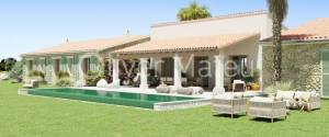 CHALET UNIFAMILIAR CON GARAGE Y PISCINA EN PETRA