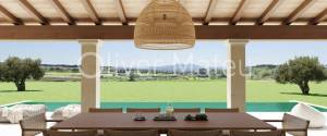 CHALET UNIFAMILIAR CON GARAGE Y PISCINA EN PETRA