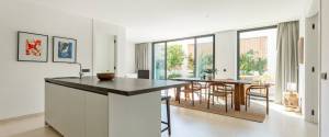 AMPLIA Y SOSTIFICADA PLANTA BAJA CON TERRAZA PRIVADA EN SON ARMADAMS