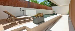AMPLIA Y SOSTIFICADA PLANTA BAJA CON TERRAZA PRIVADA EN SON ARMADAMS
