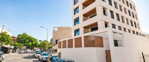 AMPLIA Y SOSTIFICADA PLANTA BAJA CON TERRAZA PRIVADA EN SON ARMADAMS