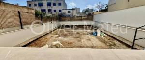 PLANTA BAJA CON TERRAZA Y JARDÍN A ESTRENAR