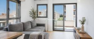 Un hogar donde la luz, el diseño y la ubicación se unen para crear una experiencia de vida excepcional en Palma