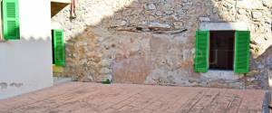 OPORTUNIDAD CASA MALLORQUINA EN SELVA CON PATIO-TERRAZA Y GARAJE PROPIO