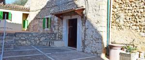 OPORTUNIDAD CASA MALLORQUINA EN SELVA CON PATIO-TERRAZA Y GARAJE PROPIO