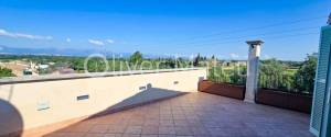 CHALET UNIFAMILIAR CON GARAGE, PISCINA Y JARDÍN EN SINEU