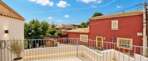 CHALET A ESTRENAR CON PISCINA Y VISTAS AL MAR EN GÉNOVA