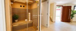 CHALET A ESTRENAR CON PISCINA Y VISTAS AL MAR EN GÉNOVA