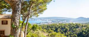 VILLA FOR SALE WITH SEA VIEWS