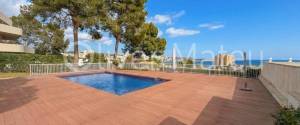 Apartment for sale with sea views