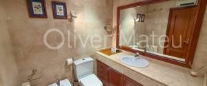 Apartment for sale with sea views
