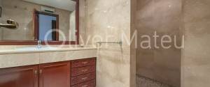 Apartment for sale with sea views