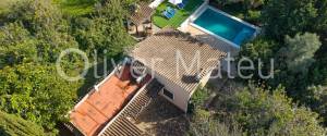 RUSTIC HOUSE ON COUNTRY ESTATE WITH HOLIDAY LICENSE, GARDEN, POOL, AND GUEST HOUSE