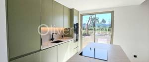 SINGLE-FAMILY HOUSE WITH POOL, GARDEN AND GARAGE