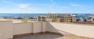 CENTRAL PENTHOUSE WITH LARGE TERRACES AND ICONIC VIEWS OF THE WINDMILLS