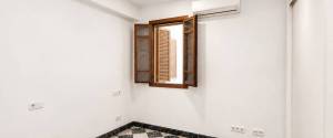 Spacious Apartment with Guest Suite and Large Terrace in Son Espanyolet, Palma
