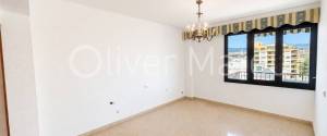 Spacious Apartment in the Heart of Avenidas, Palma de Mallorca