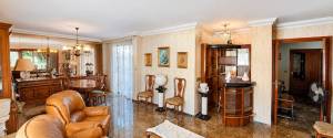 Elegant Apartment with Large Terrace, Pool, and Elevator in Rafal Vell, Palma
