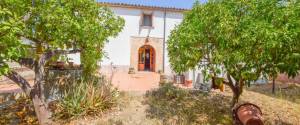 MALLORCAN HOUSE WITH GARAGE, TERRACE AND 1,075 M² PLOT IN ESTABLIMENTS