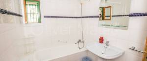 MALLORCAN HOUSE WITH GARAGE, TERRACE AND 1,075 M² PLOT IN ESTABLIMENTS
