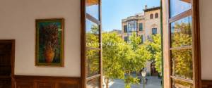 UNIQUE BUILDING IN PLAÇA ESPANYA – A ONE-OF-A-KIND OPPORTUNITY TO CREATE A HOME OR BUSINESS