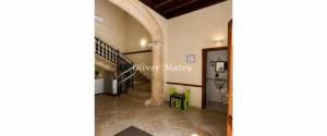 UNIQUE BUILDING IN PLAÇA ESPANYA – A ONE-OF-A-KIND OPPORTUNITY TO CREATE A HOME OR BUSINESS