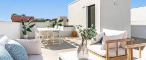 VILLA WITH PRIVATE POOL 400M FROM THE BEACH
